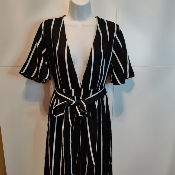 NanaMacs Striped Raxi Maxi Dress with Plunging Neckline | NWT S - Picture 4 of 5